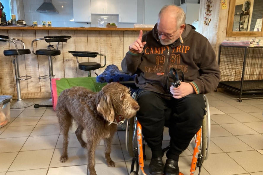 Huub met hulphond Truffel